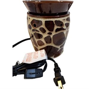 SCENTSY GIRAFFE 6.5" WAX WARMER NEW OPEN BOX WITH BULB - RETIRED